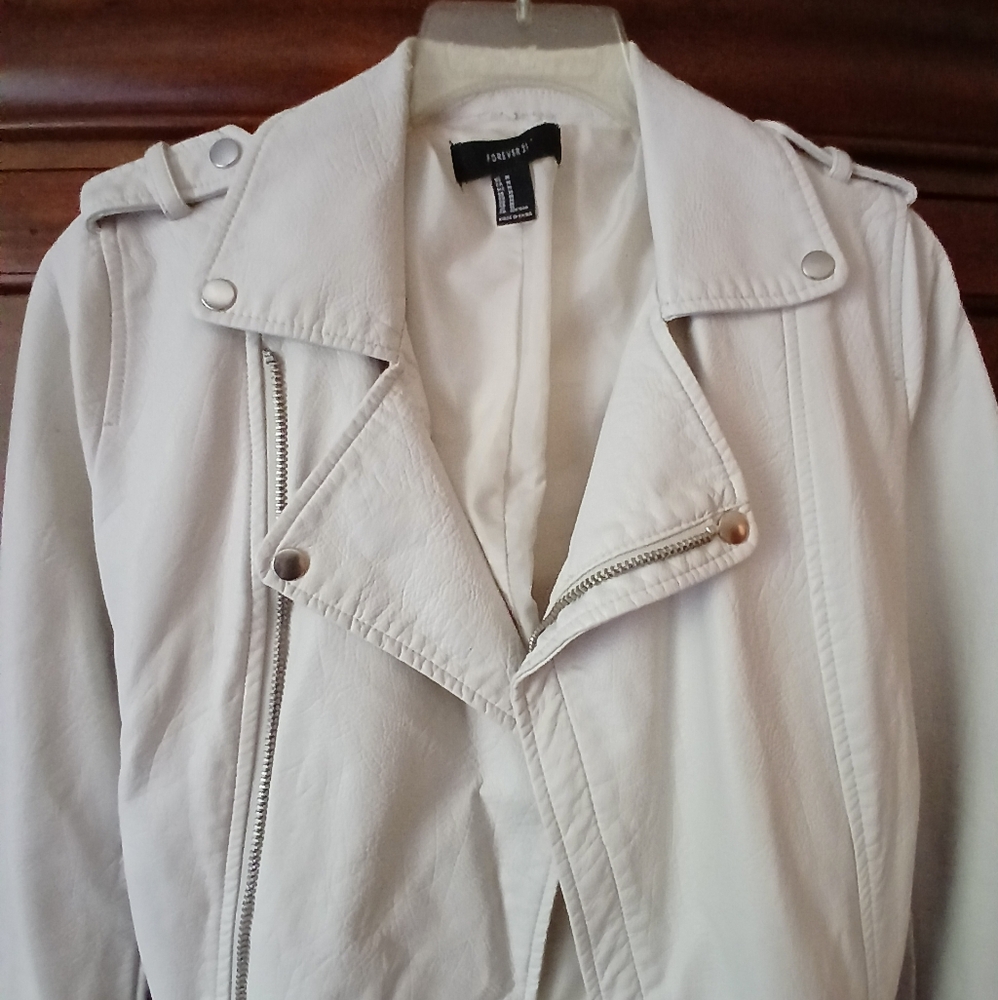 ✨️Forever21 Moto Jacket✨️ - Picture 4 of 9